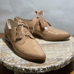 Louise et Cie Patent Leather Nude Loafers with Bow Laces